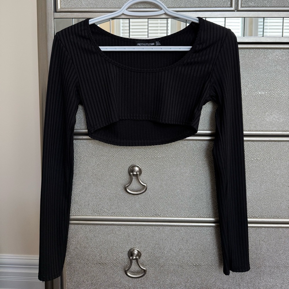 PrettyLittleThing Cropped Ribbed Longsleeve